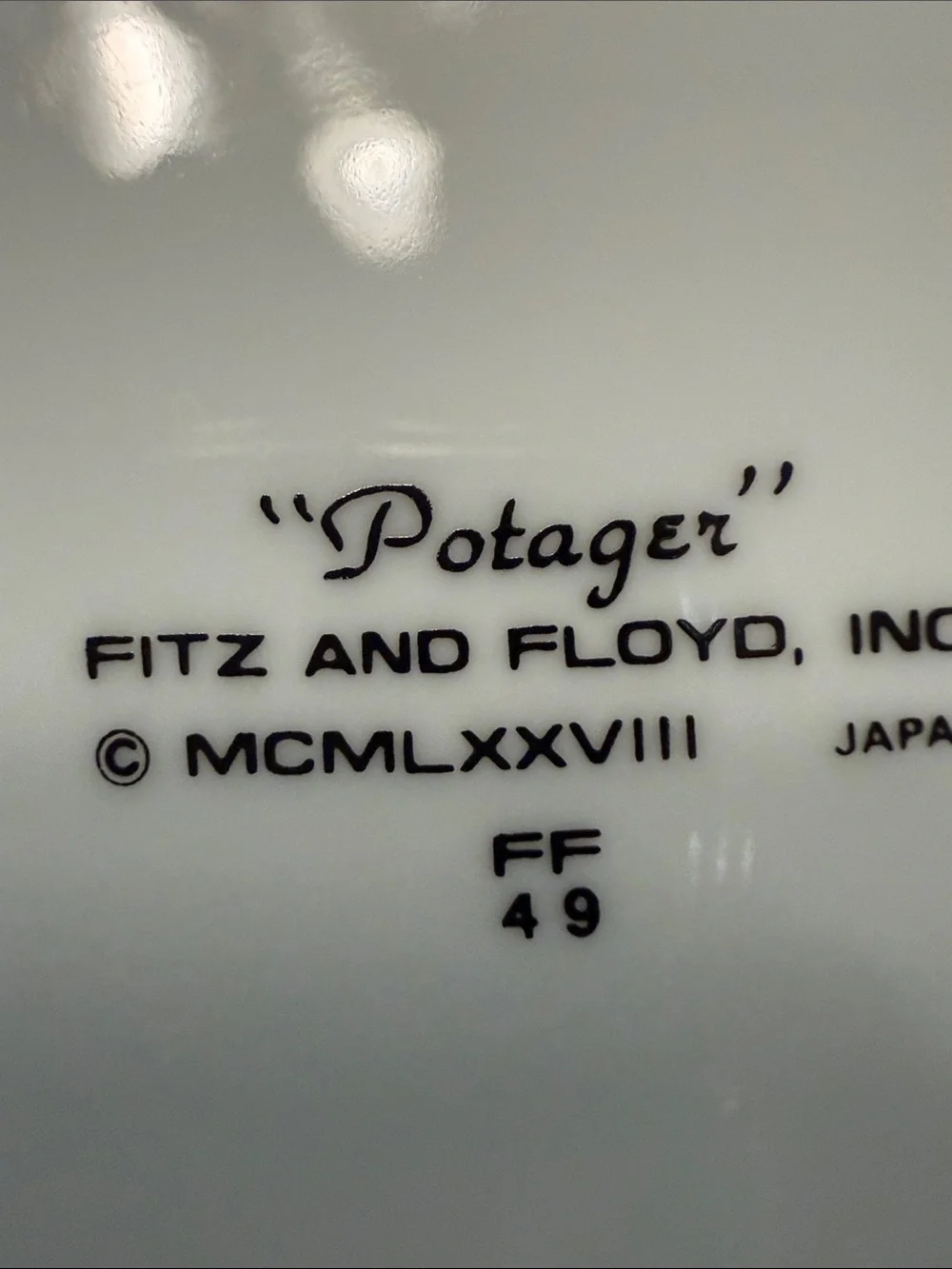 Fitz and Floyd White Porcelain Plates with Green Leaves and Gold Scroll